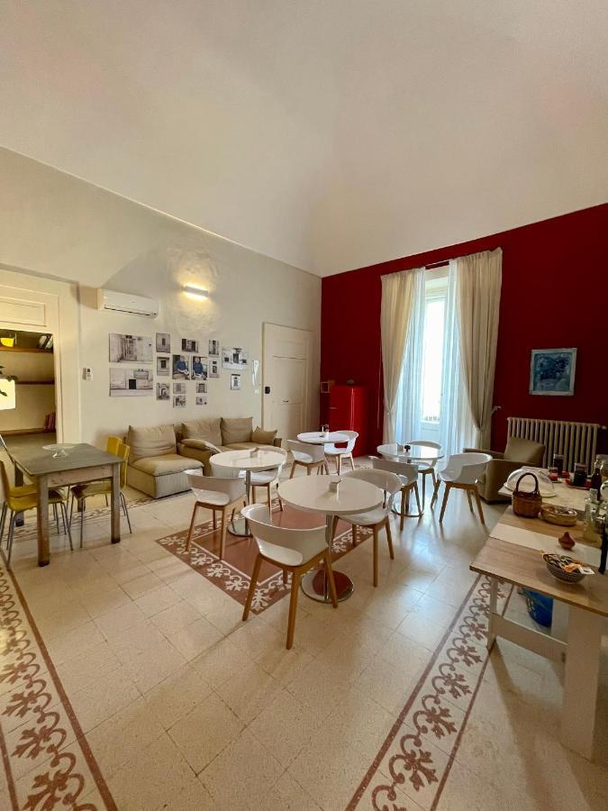 4 Balconi Rooms-Boutique B&B Lecce Exterior photo